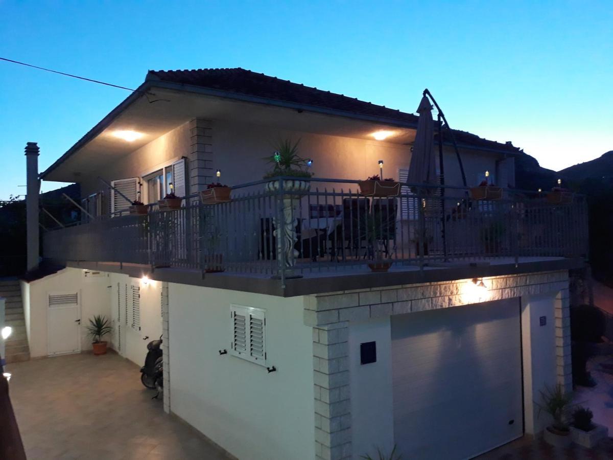 Quality Vila "Comfort" Trogir Bagian luar foto