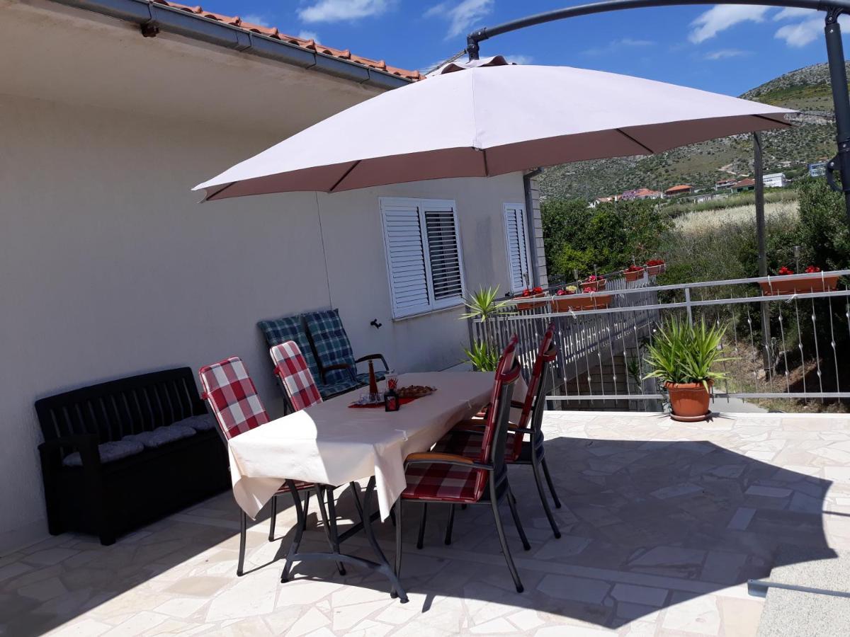 Quality Vila "Comfort" Trogir Bagian luar foto